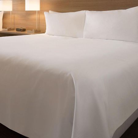Radisson Rochester Airport Eksteriør billede