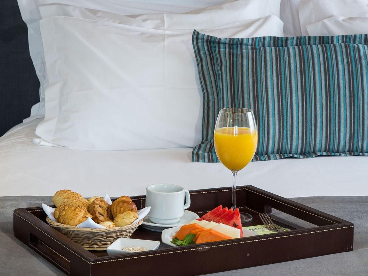 Radisson Rochester Airport Eksteriør billede